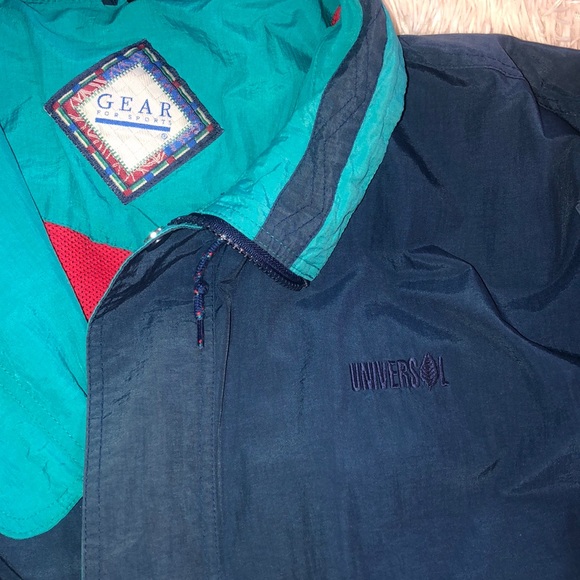 ❌SOLD❌ Vintage Oversized Windbreaker - Picture 3 of 5